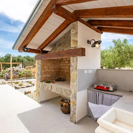 Mare Villa *